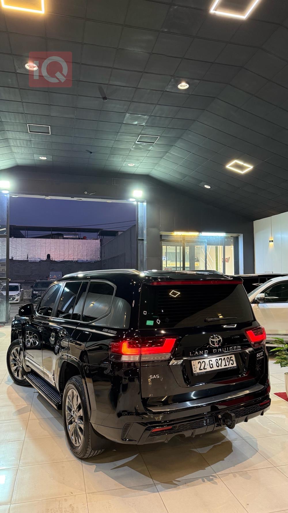 تويوتا لاندكروزر